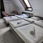 Aniiza בית הארחה