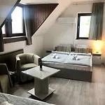 בית הארחה Aniiza