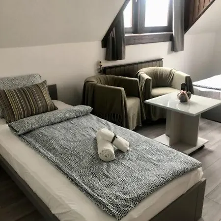 Πανσιόν Aniiza 3*