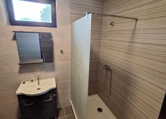 Aniiza בית הארחה אורבייניאש