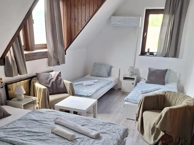 בית הארחה Aniiza